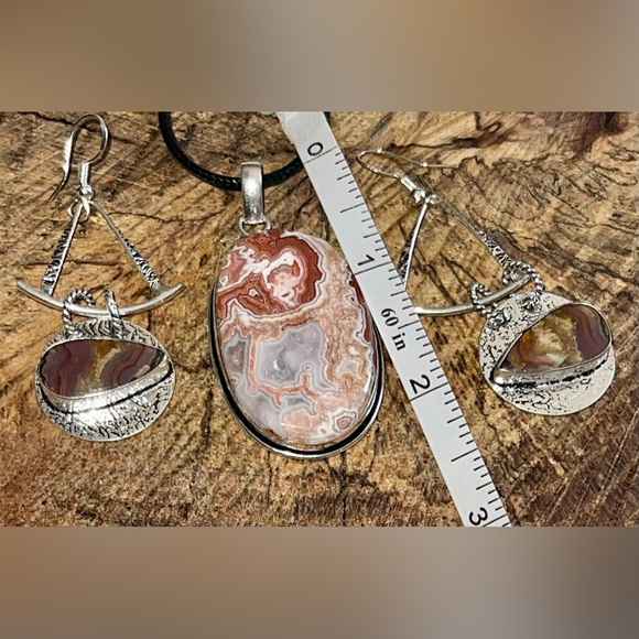 Crazy Lace Agate Pendant & Earrings Set - Picture 8 of 10